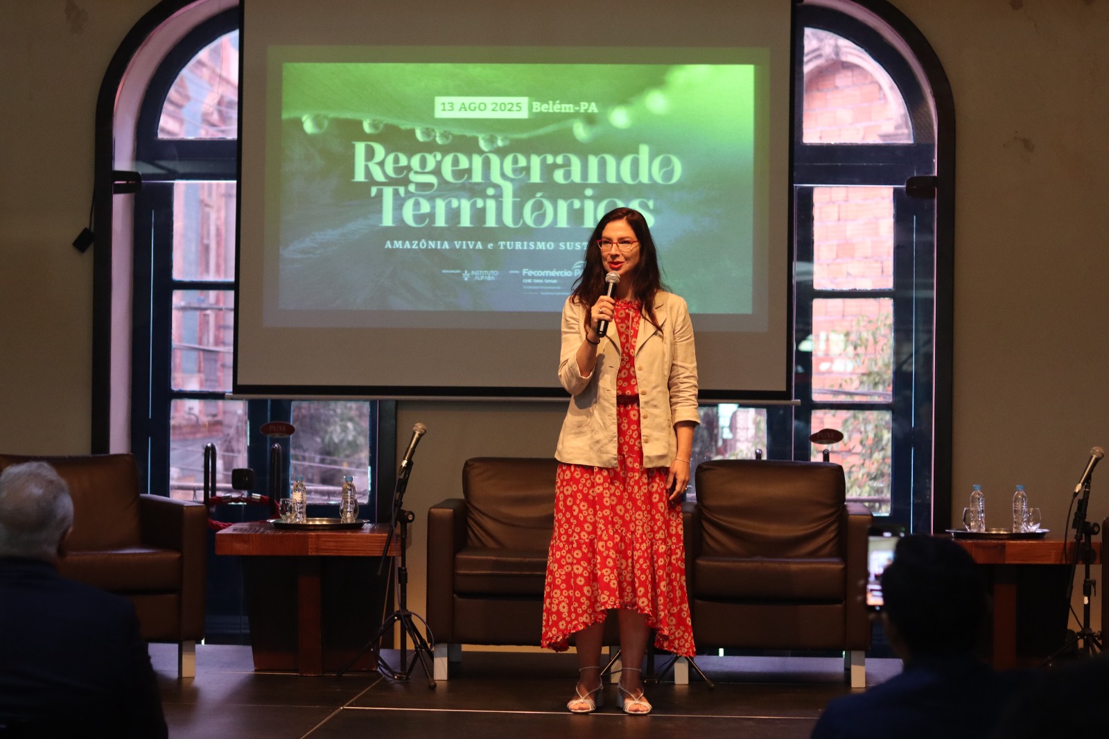 Luciana De Lamare em atuação profissional